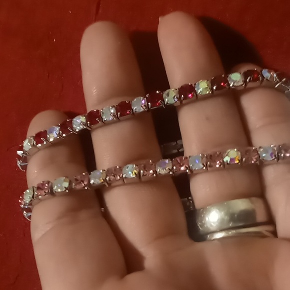2 Single royale expandable bracelets. Full of color easy on & off. - Picture 2 of 7